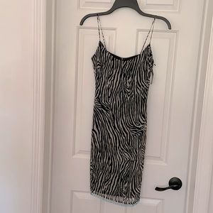 Sexy Zebra stripped dress by Laundry, by Shelli Segal, size 2